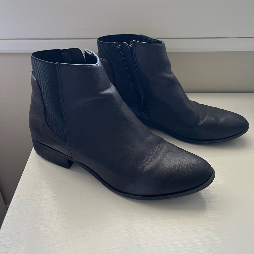 Black Bar Booties 7.5